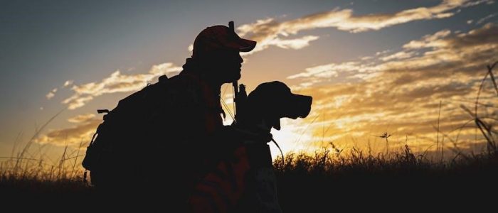 how do i become a hunting guide